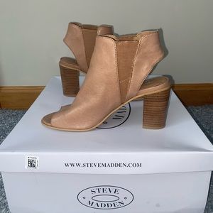 Steve Madden Peep Toe Stretch Booties